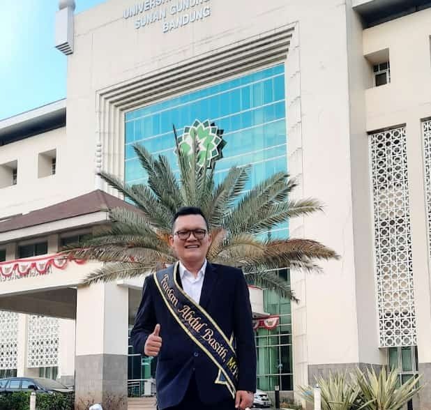 Dr (C) Fardan Abdul Basith. M.Pd Dosen Tetap Program Studi (PAI) Pendidikan Agama Islam (STAINU) Cianjur